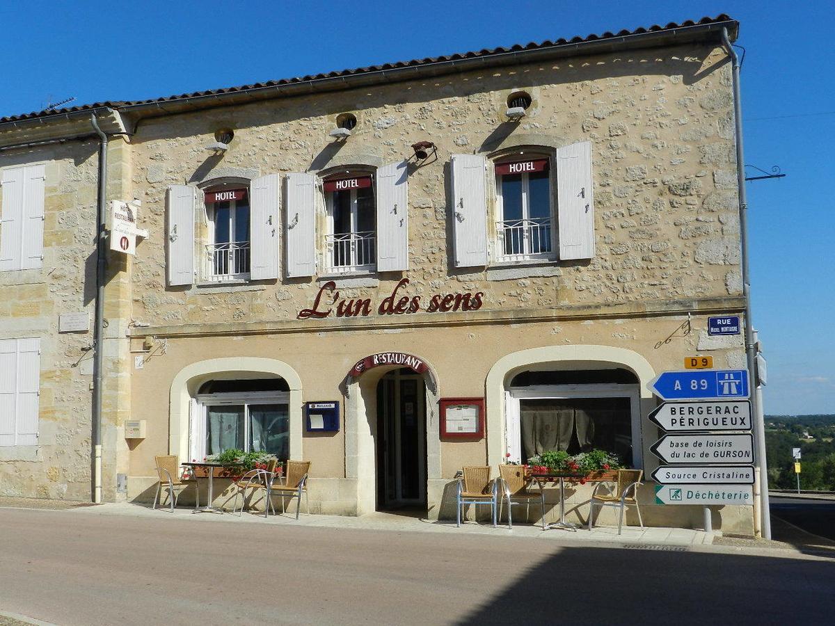L'Un Des Sens Hotel Villefranche-de-Lonchat Exterior foto